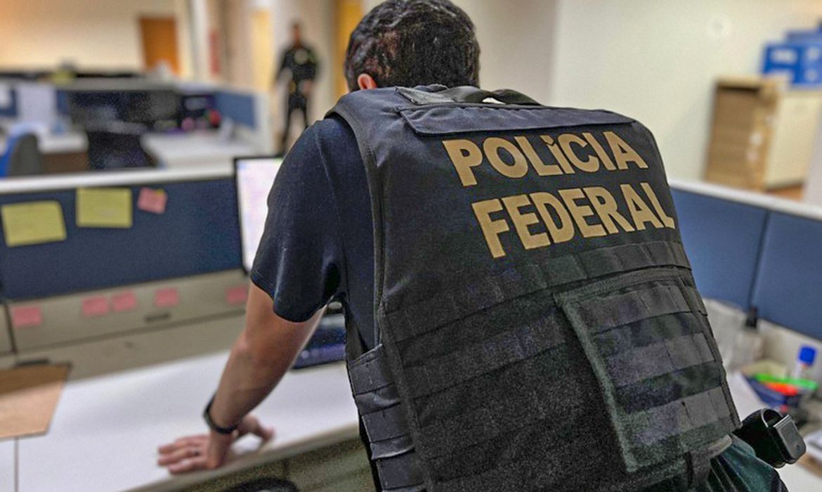 Banco Digimais, do Bispo Edir Macedo, é alvo de operação da Polícia Federal