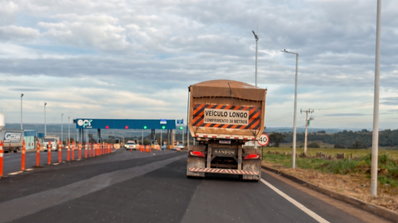 Um em cada quatro caminhões circula com ocupantes sem cinto nas rodovias do Triângulo, diz concessionária
