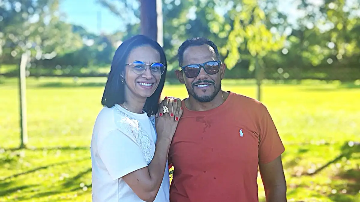 Casal de influenciadores mineiros ultrapassa 100 mil seguidores compartilhando humor, fé e histórias da vida real