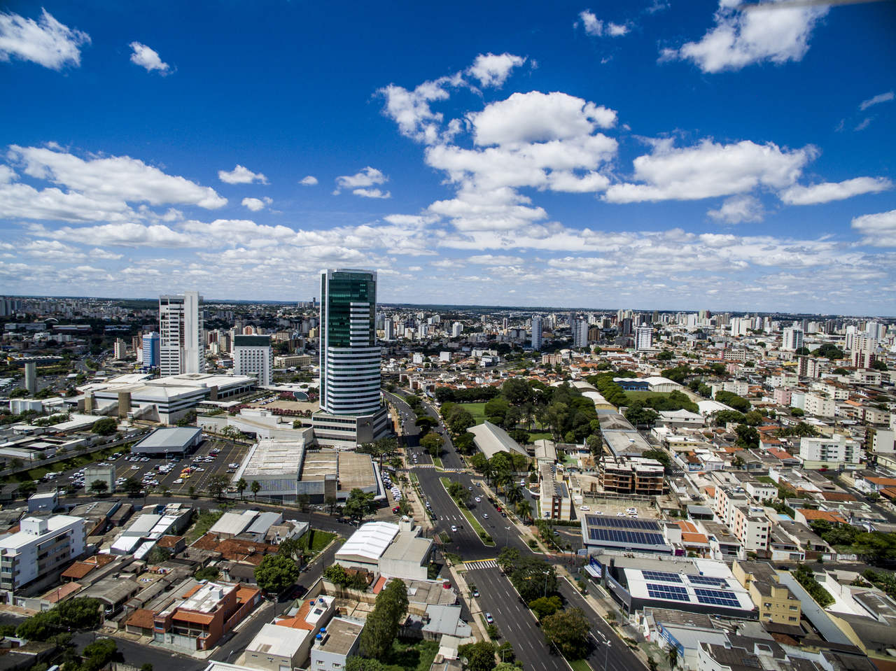 Com falta de mão de obra, Uberlândia recorre a imigrantes para preencher vagas em diversos setores