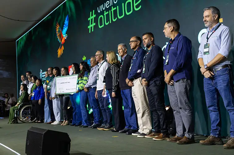 Entidades sociais de Monte Carmelo recebem R$ 84 mil arrecadados com o programa Viveiro Atitude, da monteCCer