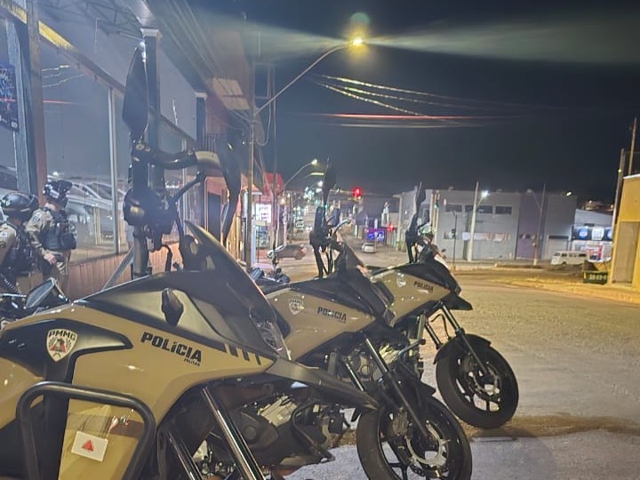 Fiscalização da PM resulta em 22 autuações e remoção de motos em Monte Carmelo