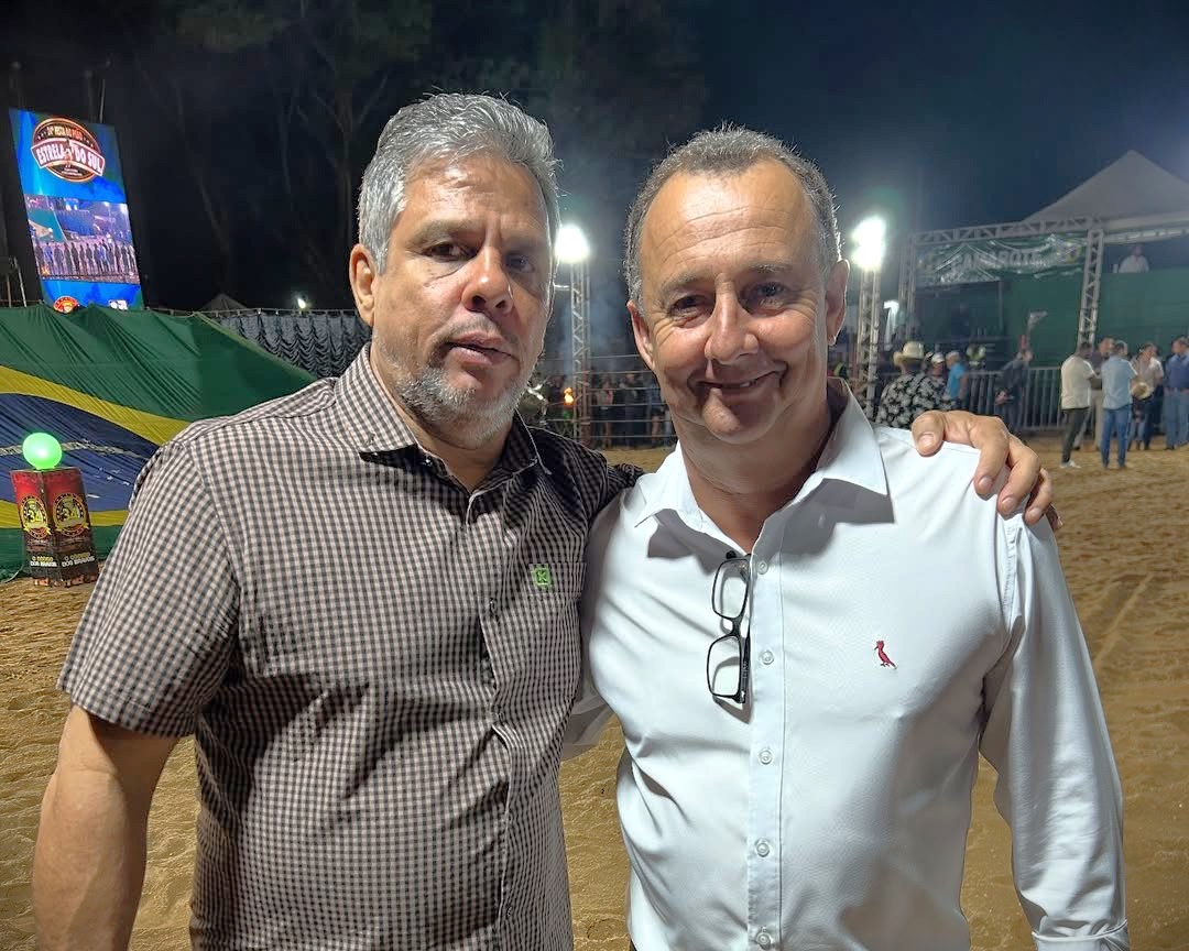 Prefeito de Grupiara pede afastamento, e vice assume a Prefeitura