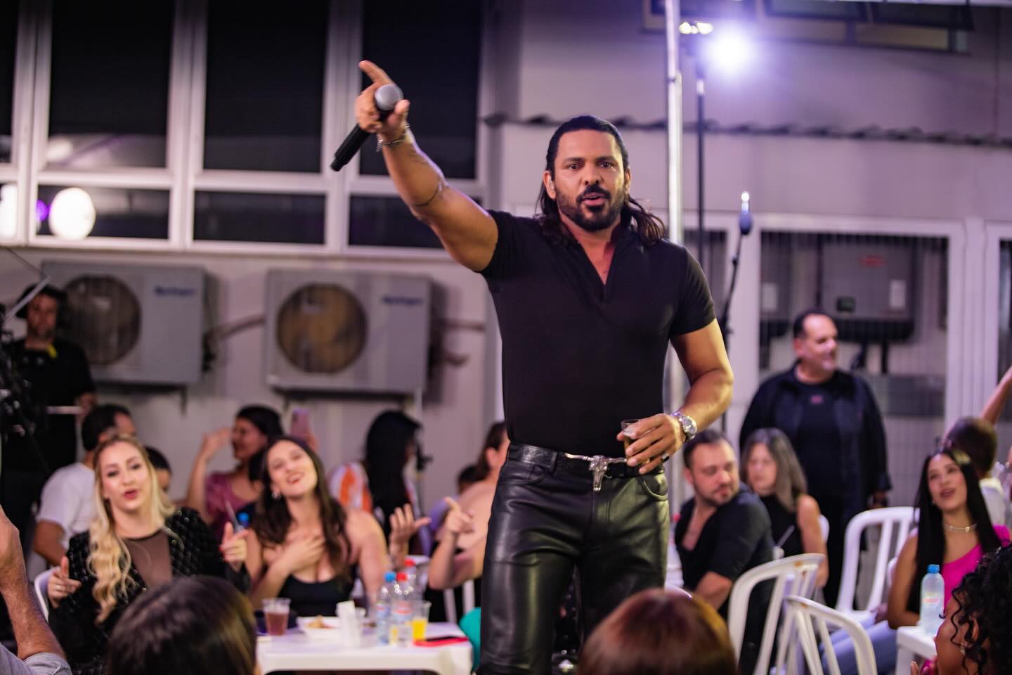 Grupiara terá show de Thales Lessa no aniversário de 62 anos