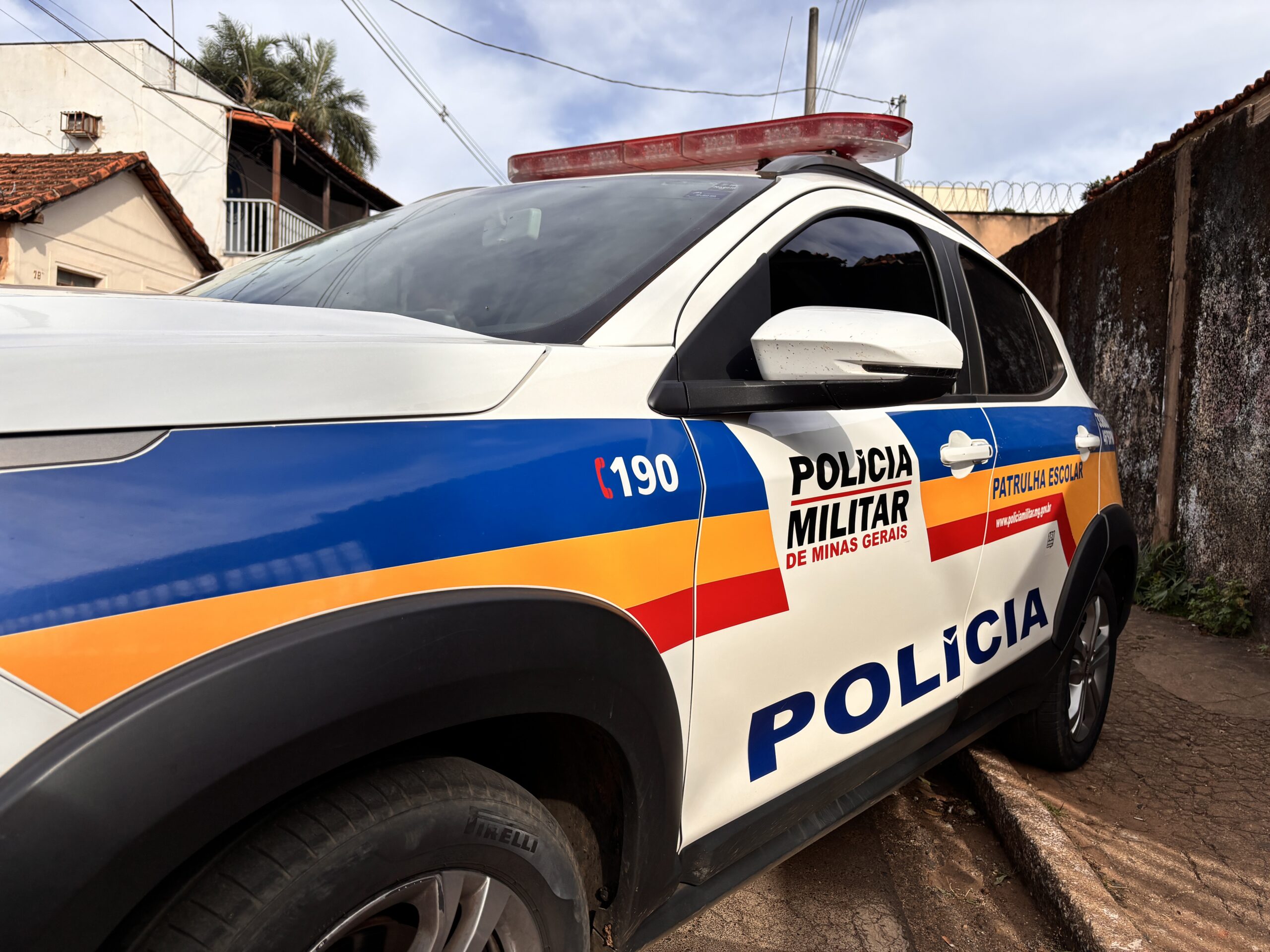 Homem vai "cobrar" rival por suposta fofoca e acaba assassinado, em Patos de Minas
