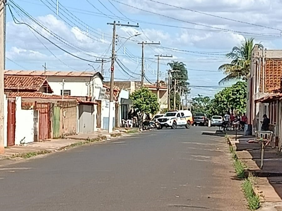 Jovem de 18 anos é baleado por rival de 17 anos em Monte Carmelo; menor foi apreendido pela PM