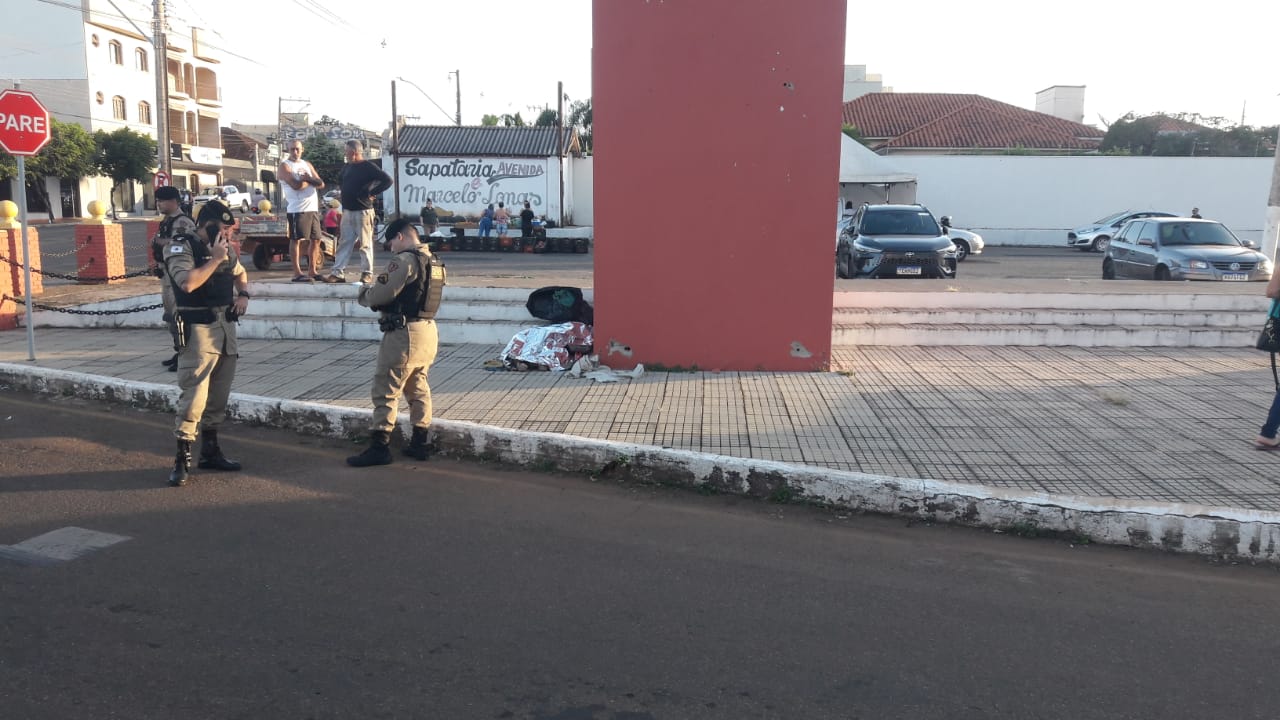 Ocorrência em andamento: PM é chamada após corpo ser encontrado no Espaço Cultural em Monte Carmelo