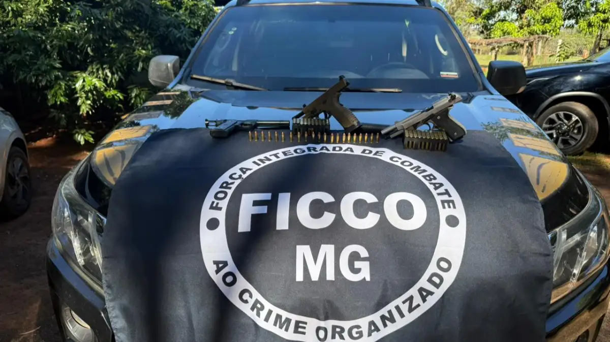 Operação investiga fraude em registro de CAC e possível comércio ilegal de armas em Campina Verde