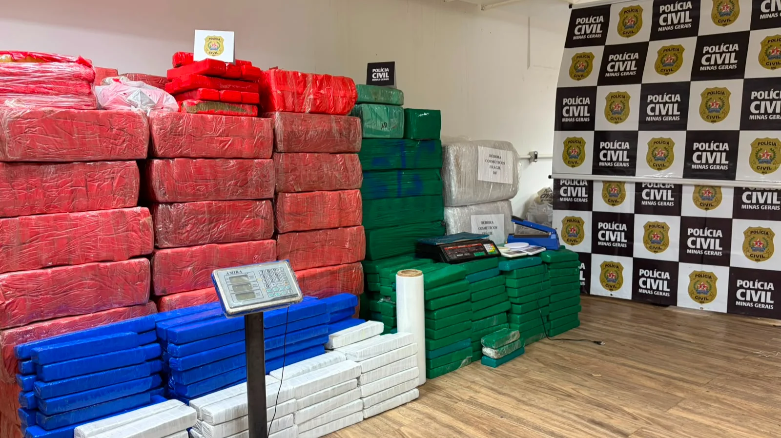 Polícia Civil apreende mais de 1,8 tonelada de drogas e prende suspeito em Uberlândia