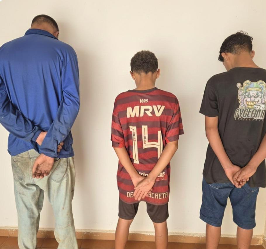 Polícia Militar apreende adolescentes envolvidos em vandalismo a bebedouro público na Praça do Camilão
