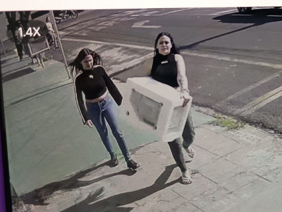 Polícia procura grupo que furtou eletrodomésticos de loja em Araguari