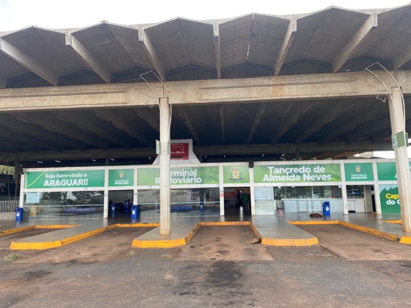 Prefeitura de Araguari interdita Terminal Rodoviário por risco de desabamento