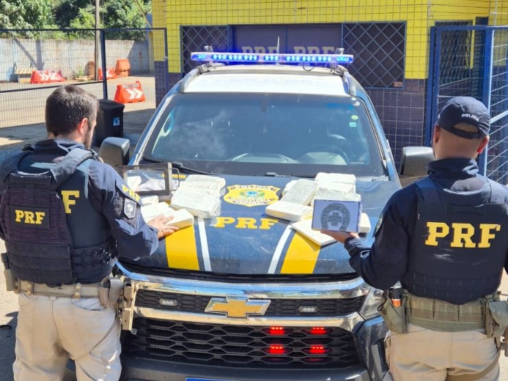 PRF dá prejuízo de R$ 2 milhões ao tráfico em Patos de Minas com apreensão de cocaína e maquinário