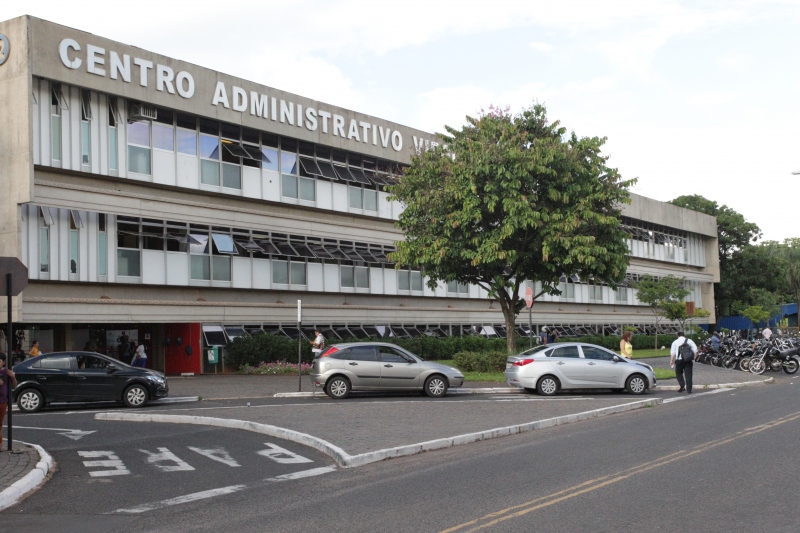 Saiba como quitar dívidas municipais com desconto em Uberlândia pelo Refim