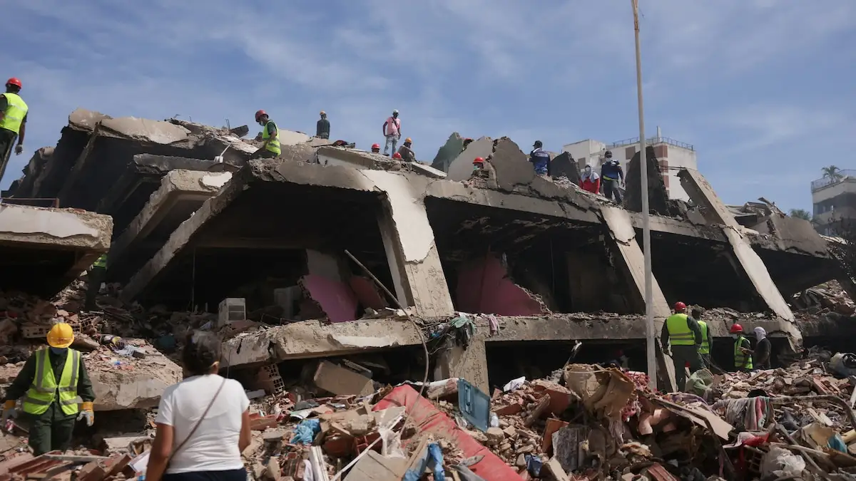 Sobe para 2.595 número de mortos em terremotos na Venezuela