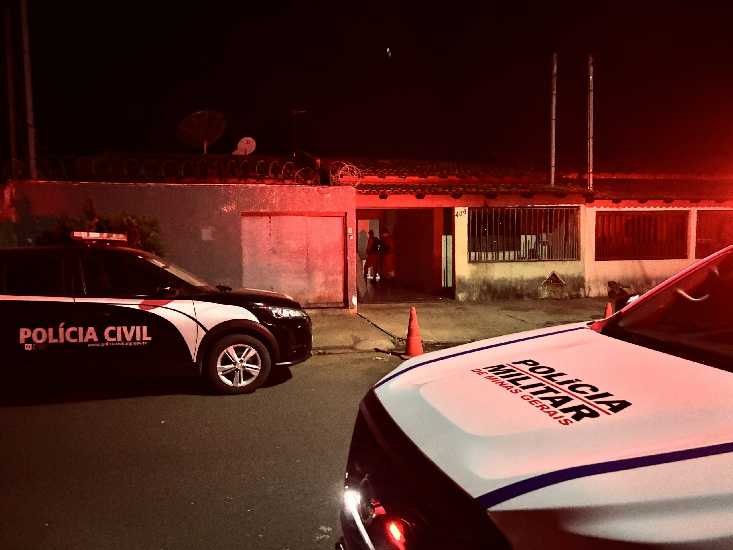 Suspeito morre durante operação contra tráfico de drogas em Monte Carmelo