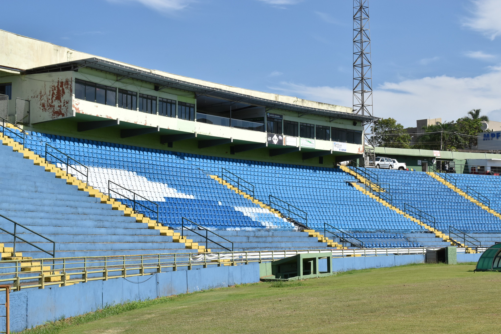 Uberaba poderá vender “naming rights” de espaços esportivos da cidade